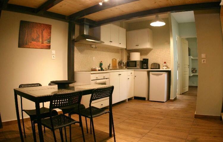 Pavlou Mela Apartment Athens Exterior photo